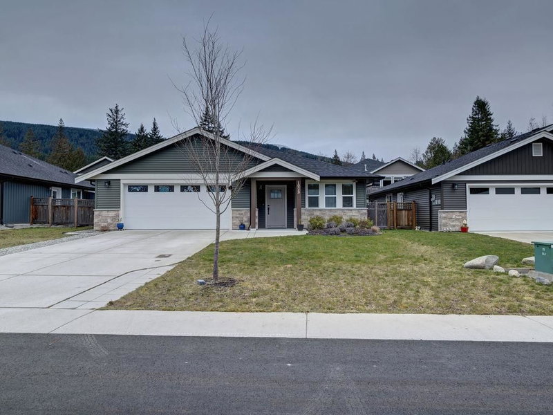 1028 Celia Crescent, Gibsons, British Columbia