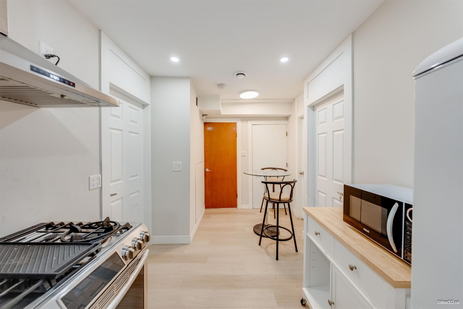 Listing Image 19
