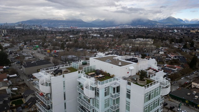 1801 - 4638 Gladstone Street