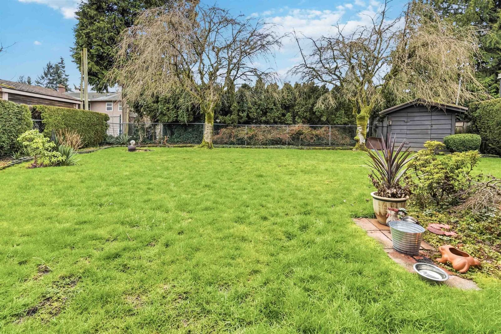Listing Image 16
