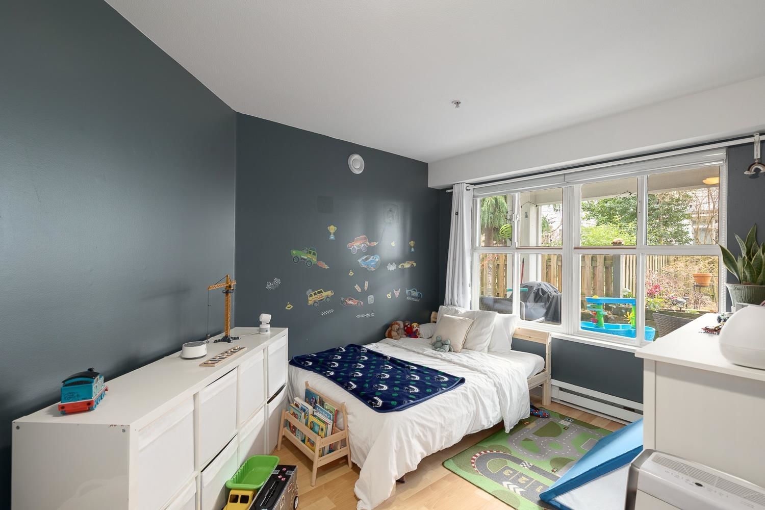 Listing Image 15