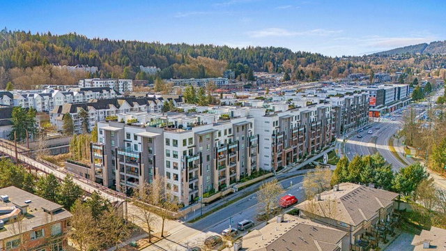 122 - 55 Klahanie Drive