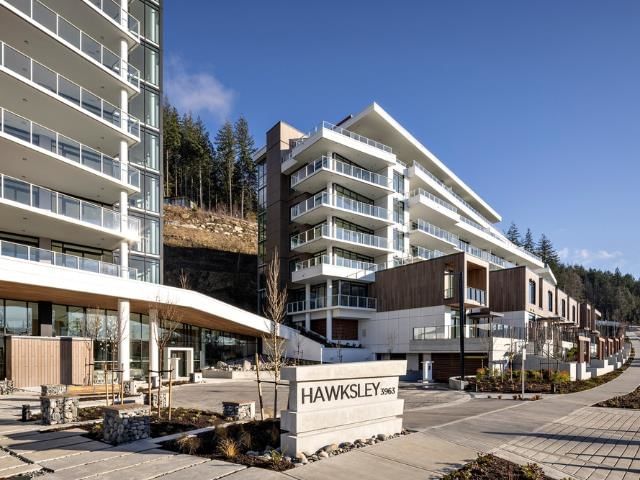 304 - 3963 Uplands Way