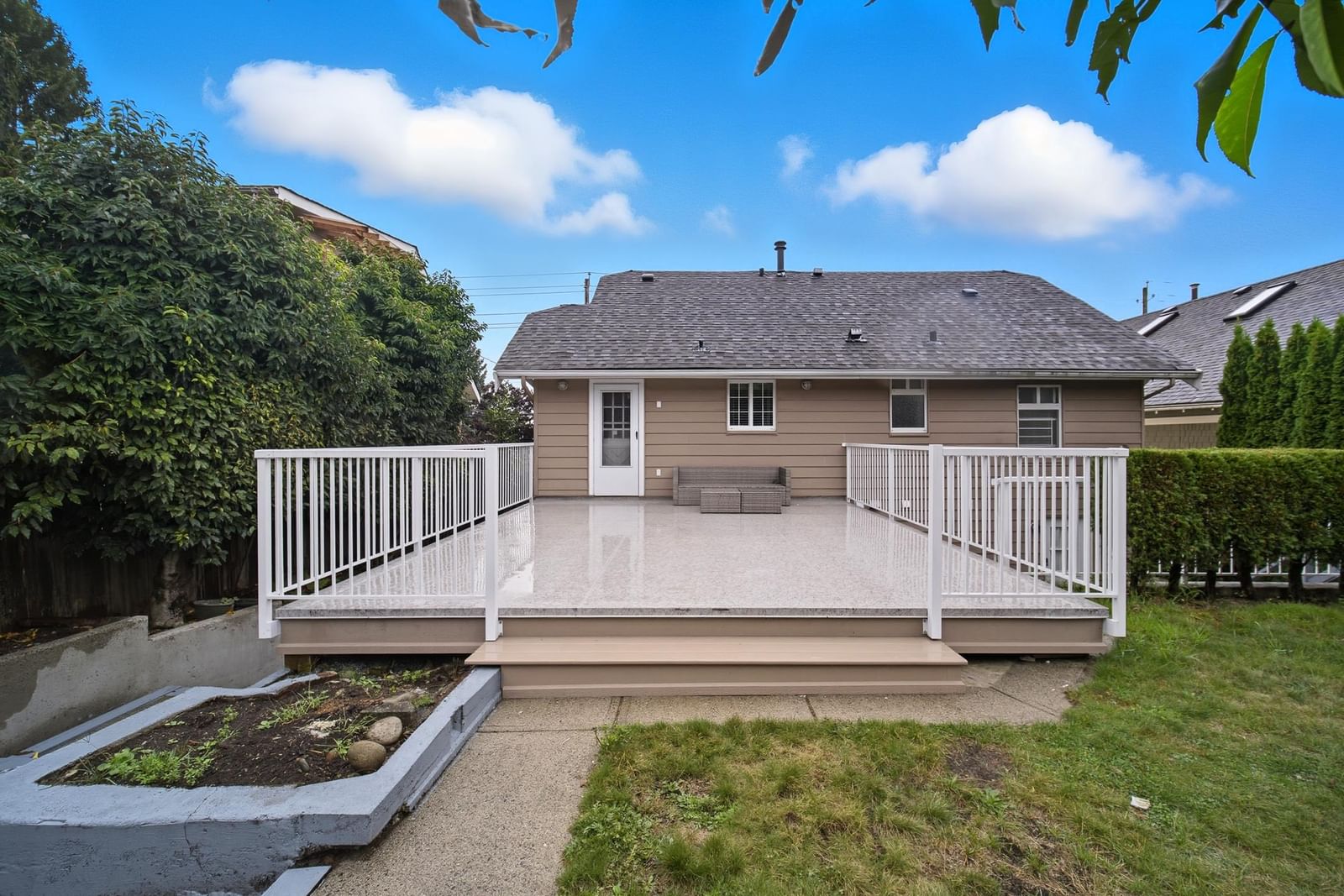 Listing Image 20