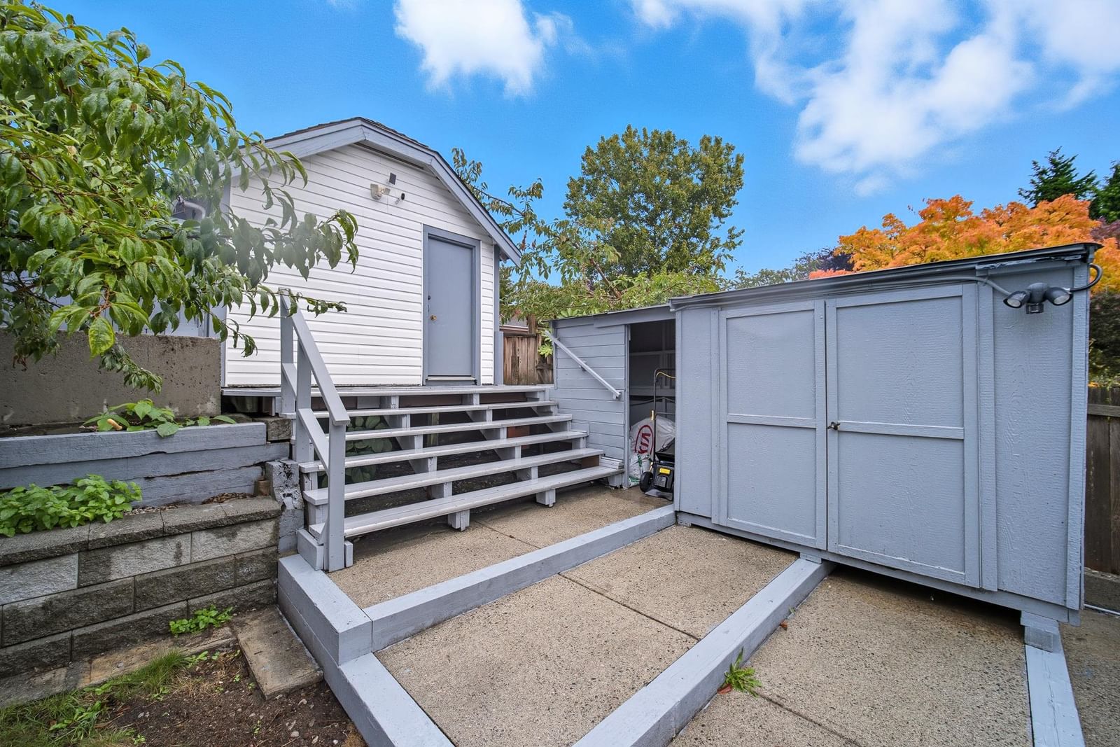 Listing Image 23