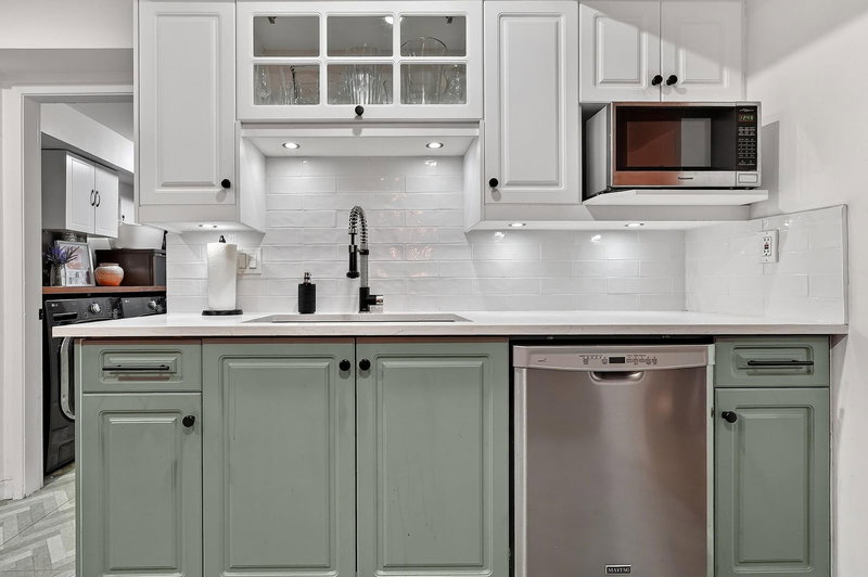 7355 Capistrano Drive, Burnaby, V5A 1P7 | Image 2