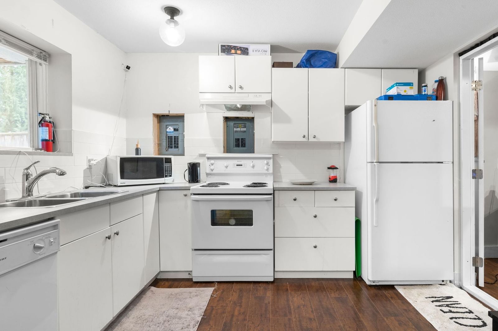 Listing Image 16