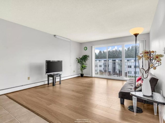 305 - 7260 Lindsay Road