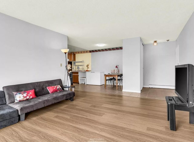 305 - 7260 Lindsay Road