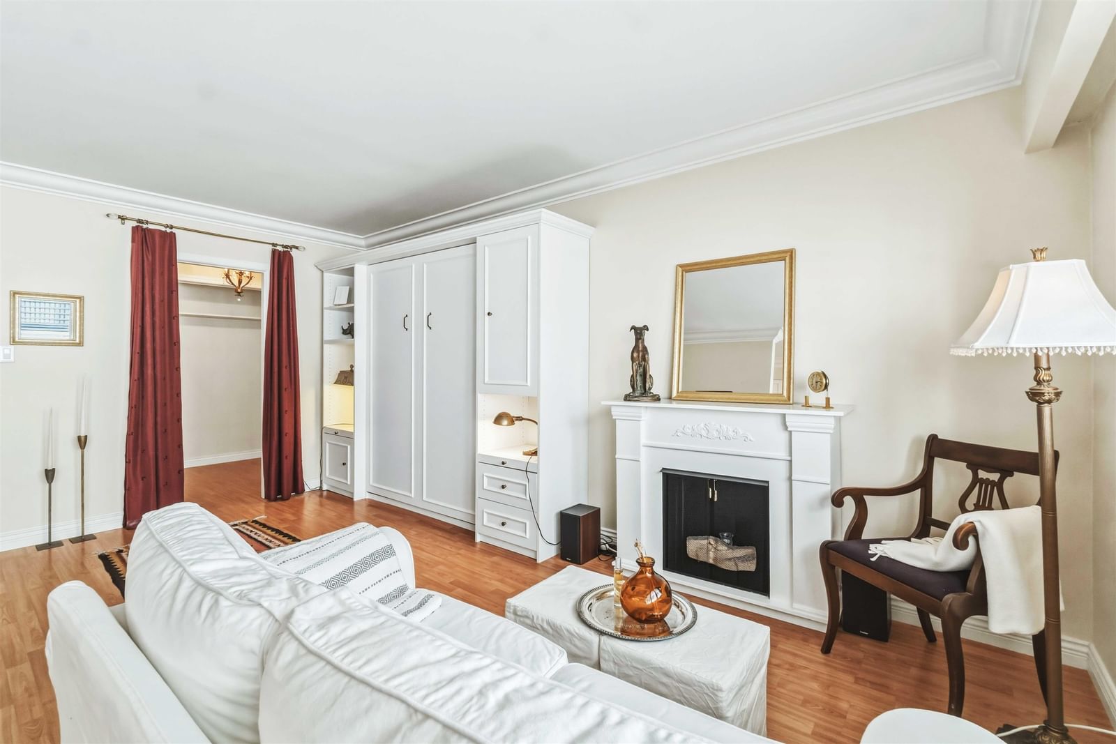 Listing Image 12