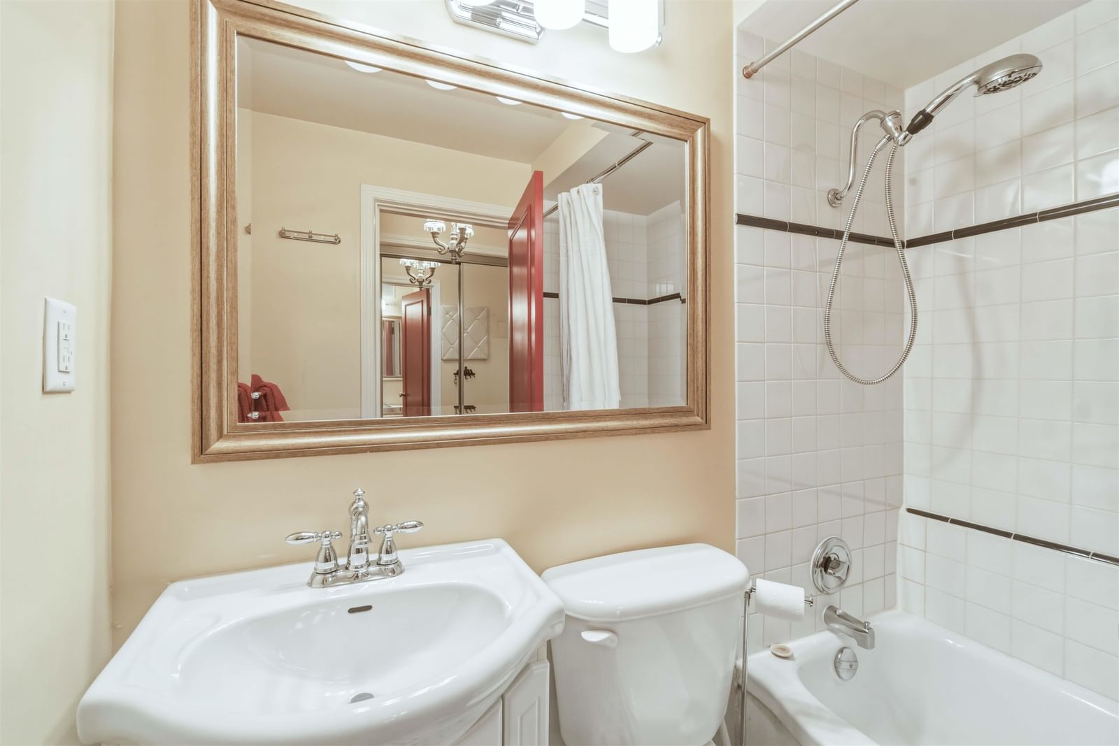Listing Image 20