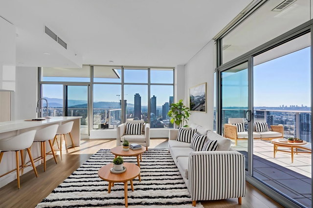 4402 - 1888 Gilmore Avenue