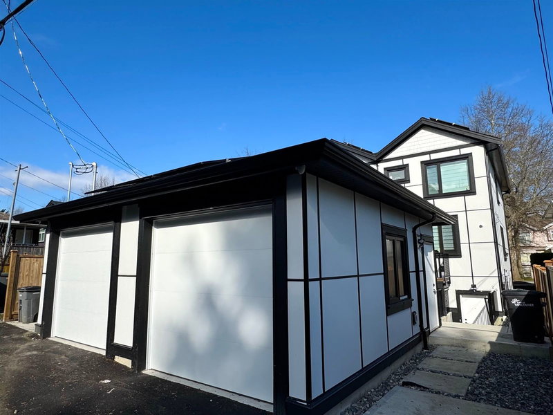 2828 Cheyenne Avenue, Vancouver, V5R 4R6 | Image 2