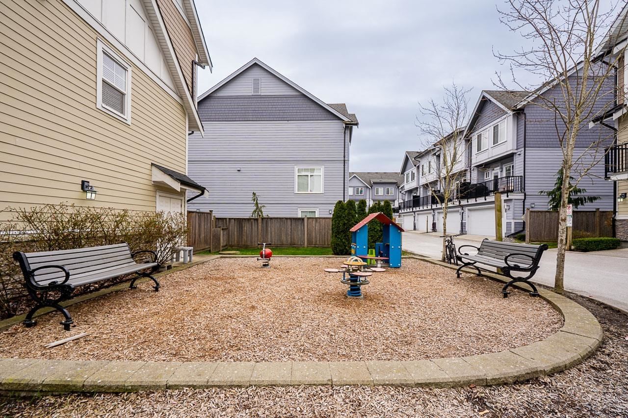Listing Image 37