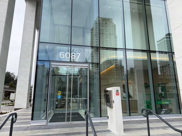 2304-2B2B1Den - 6087 Wilson Ave Avenue