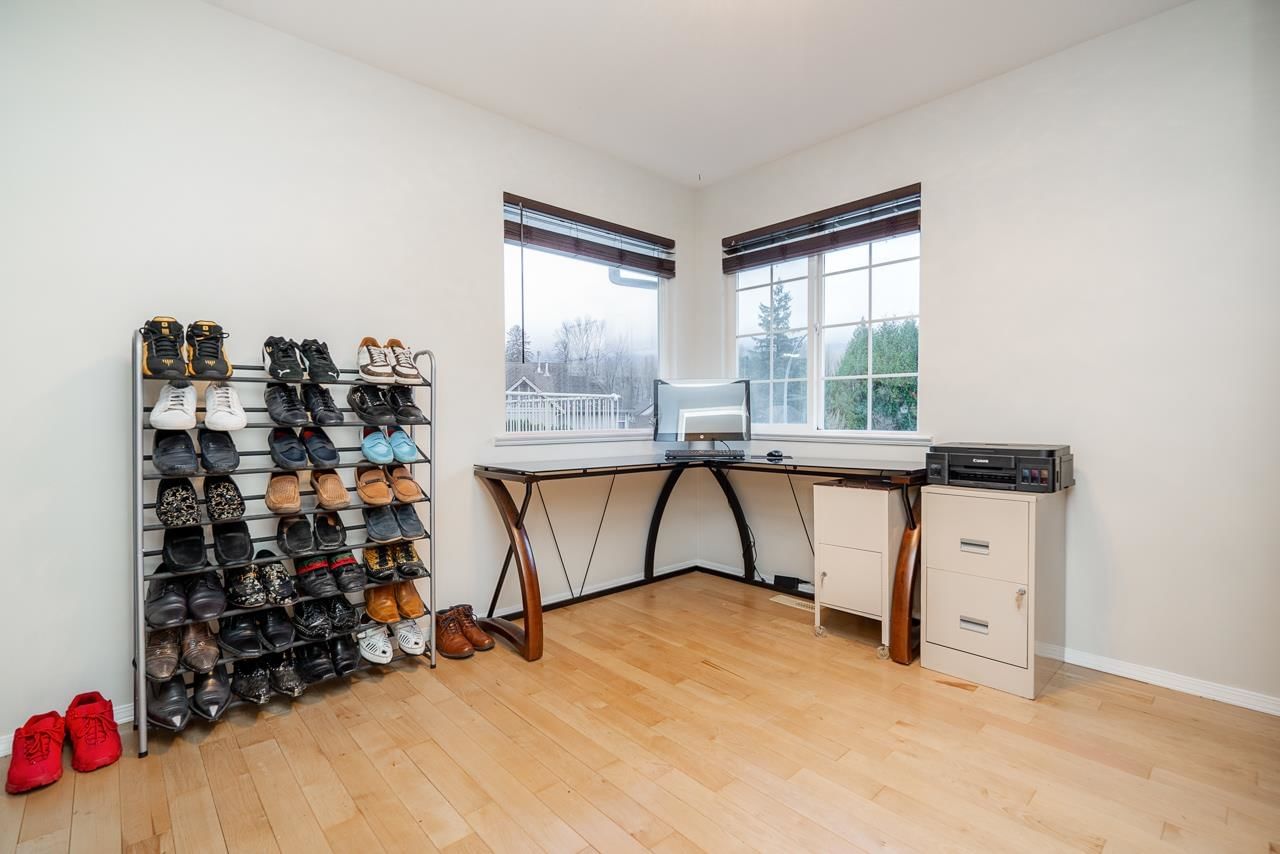 Listing Image 21