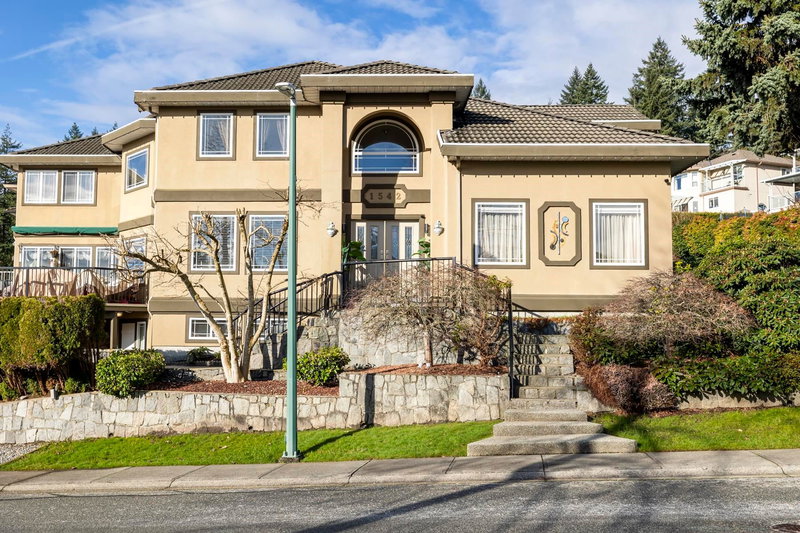 1542 Alpine Lane, Coquitlam, V3E 3A5 | Image 2