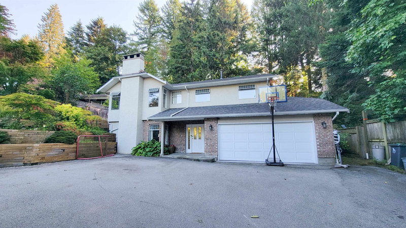 3595 Wellington Crescent, North Vancouver, V7R 3B3 | Image 3