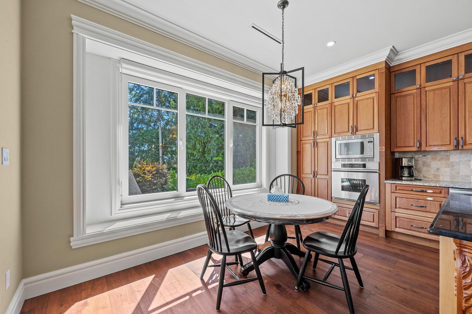 Listing Image 14