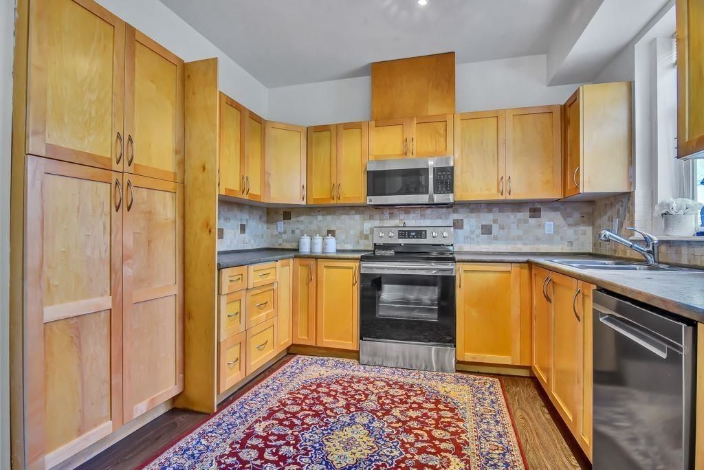 Listing Image 9