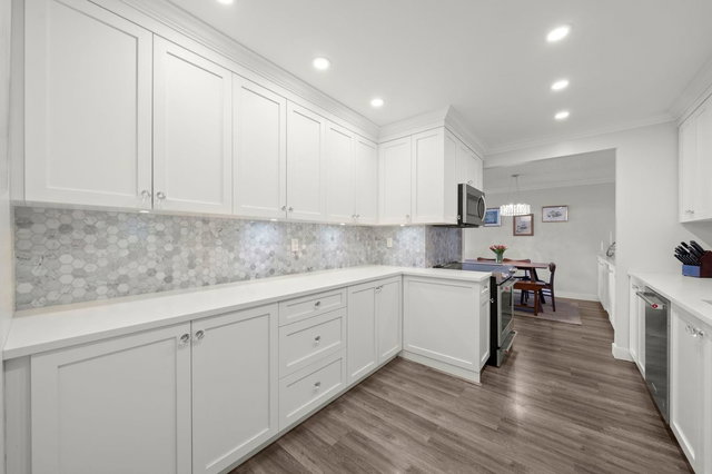 211 - 4111 Francis Road