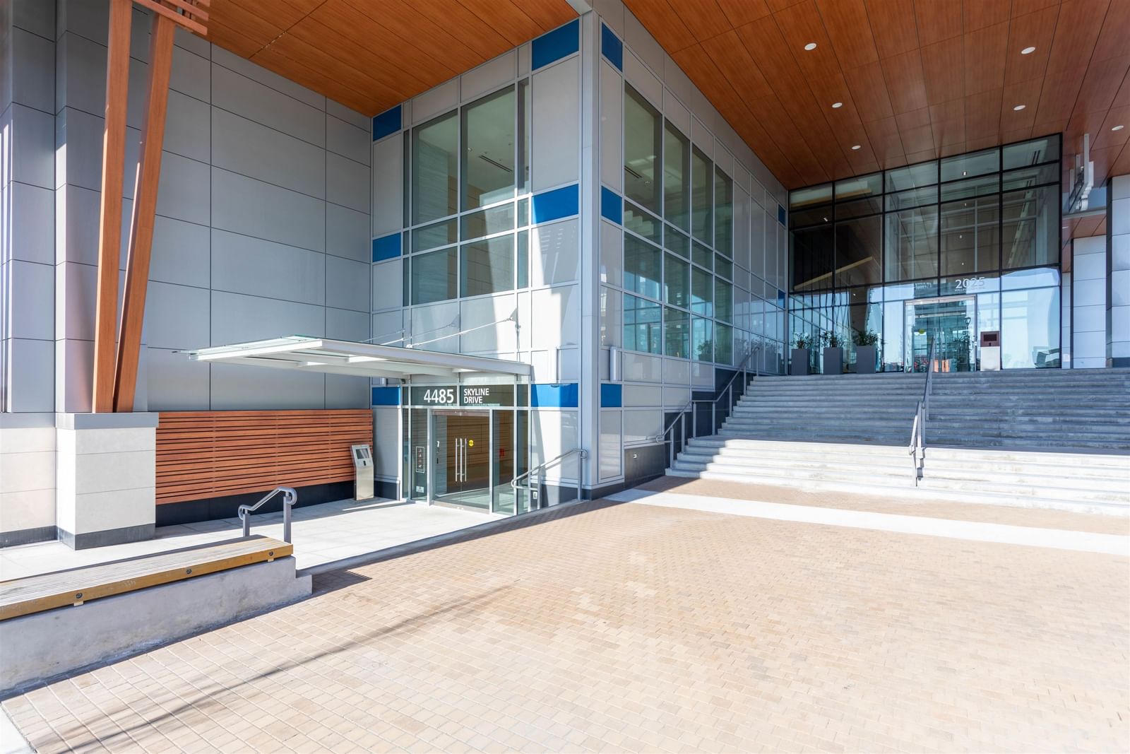 Listing Image 3