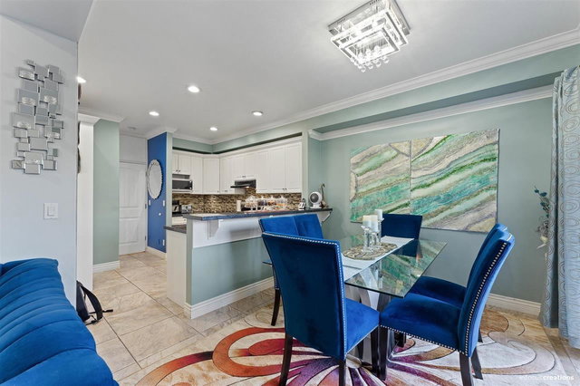 10 - 14453 72 Avenue