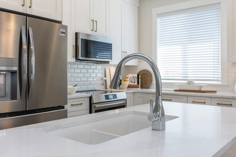 102 - 6211 Chilliwack River Road, Chilliwack, V2R 6A7 | Image 2