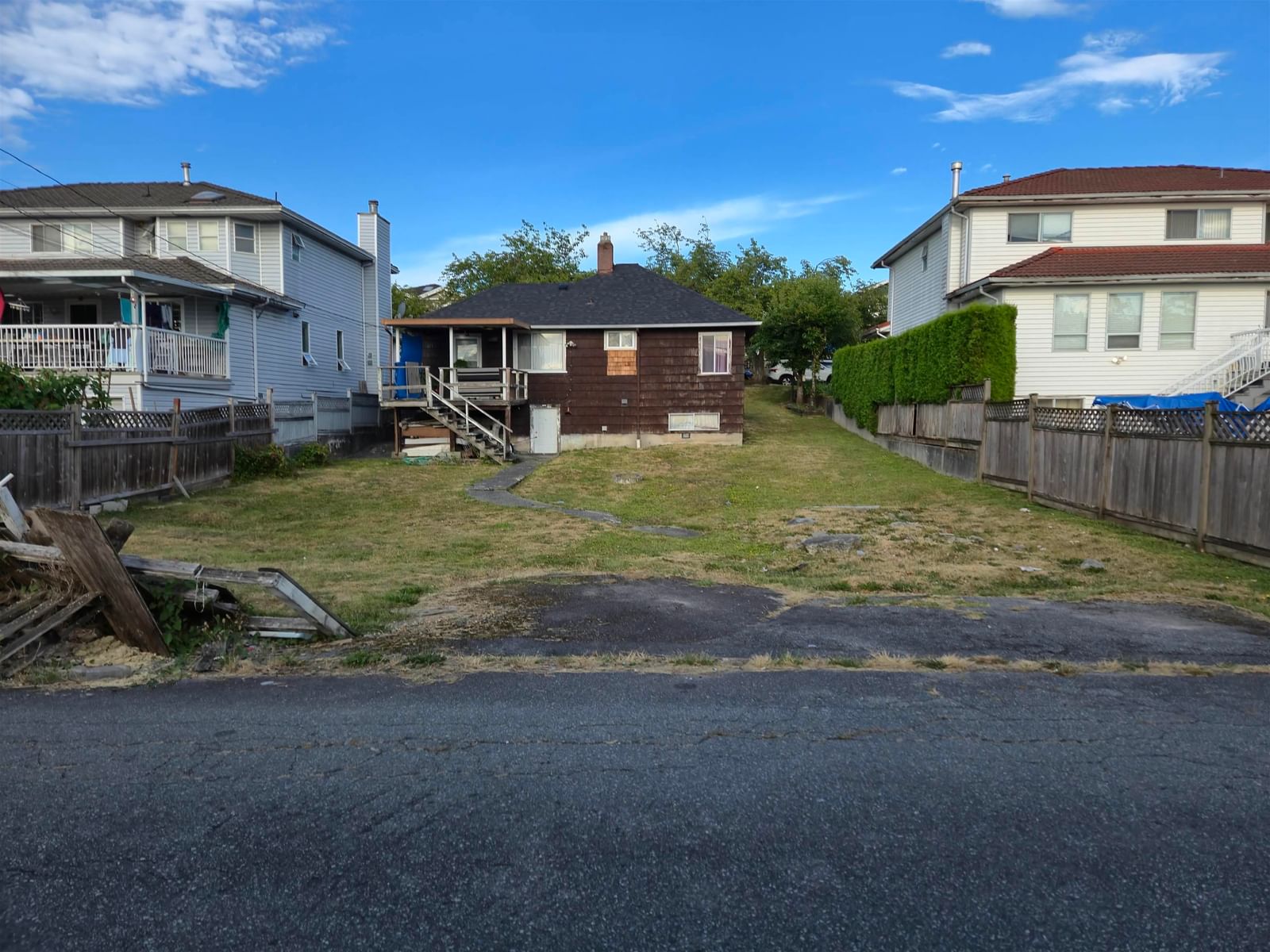 Listing Image 4