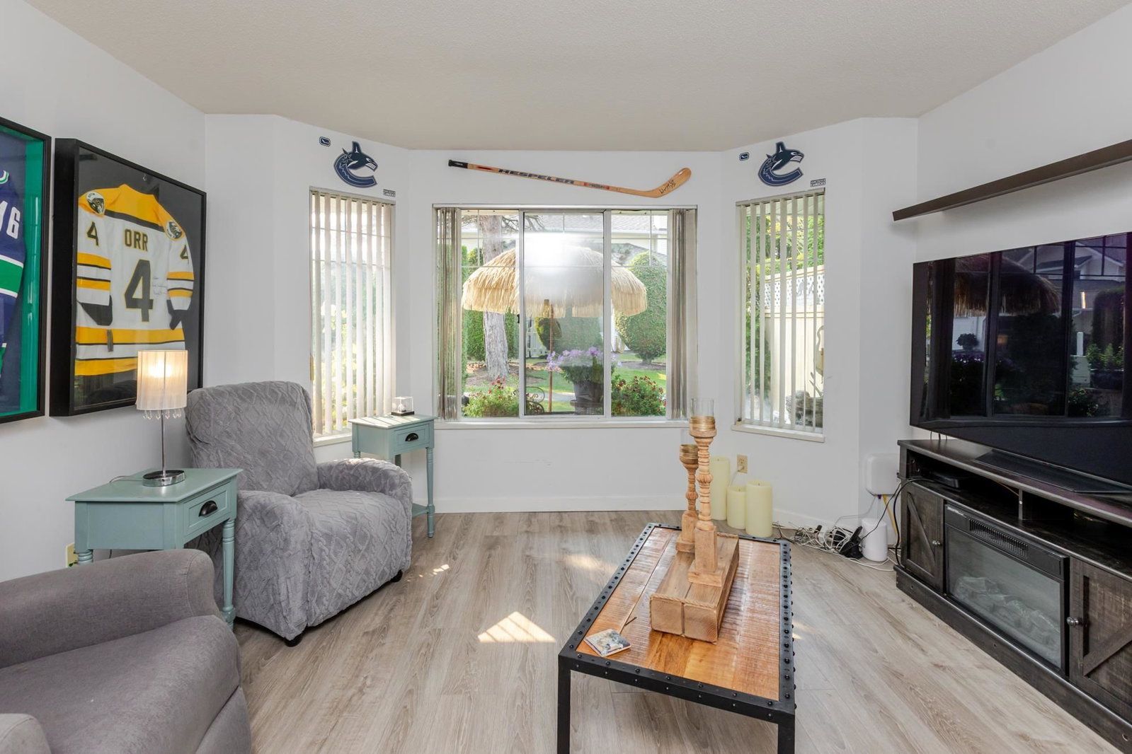 Listing Image 12