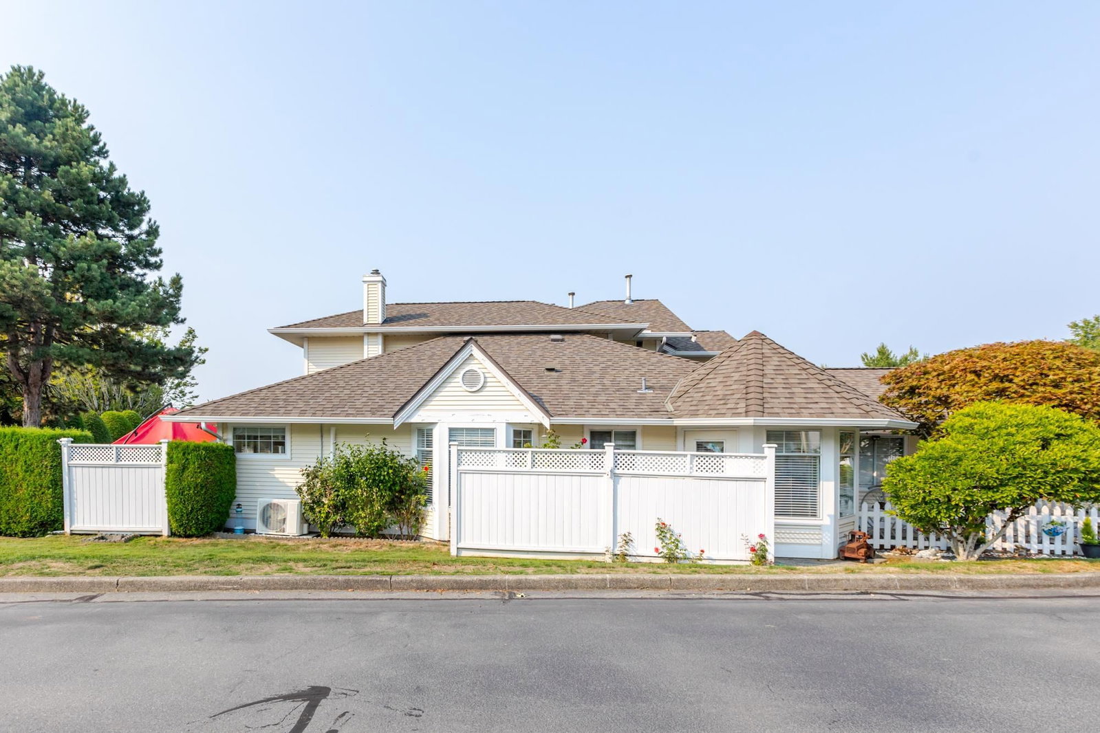 Listing Image 27