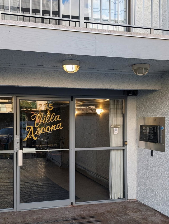 105 - 275 2nd Street W