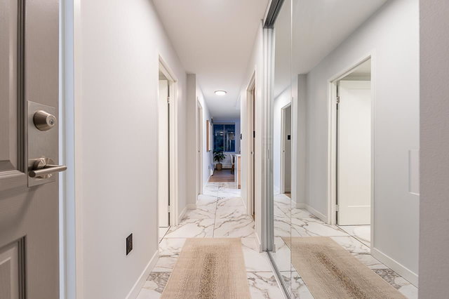 608 - 2004 Fullerton Avenue