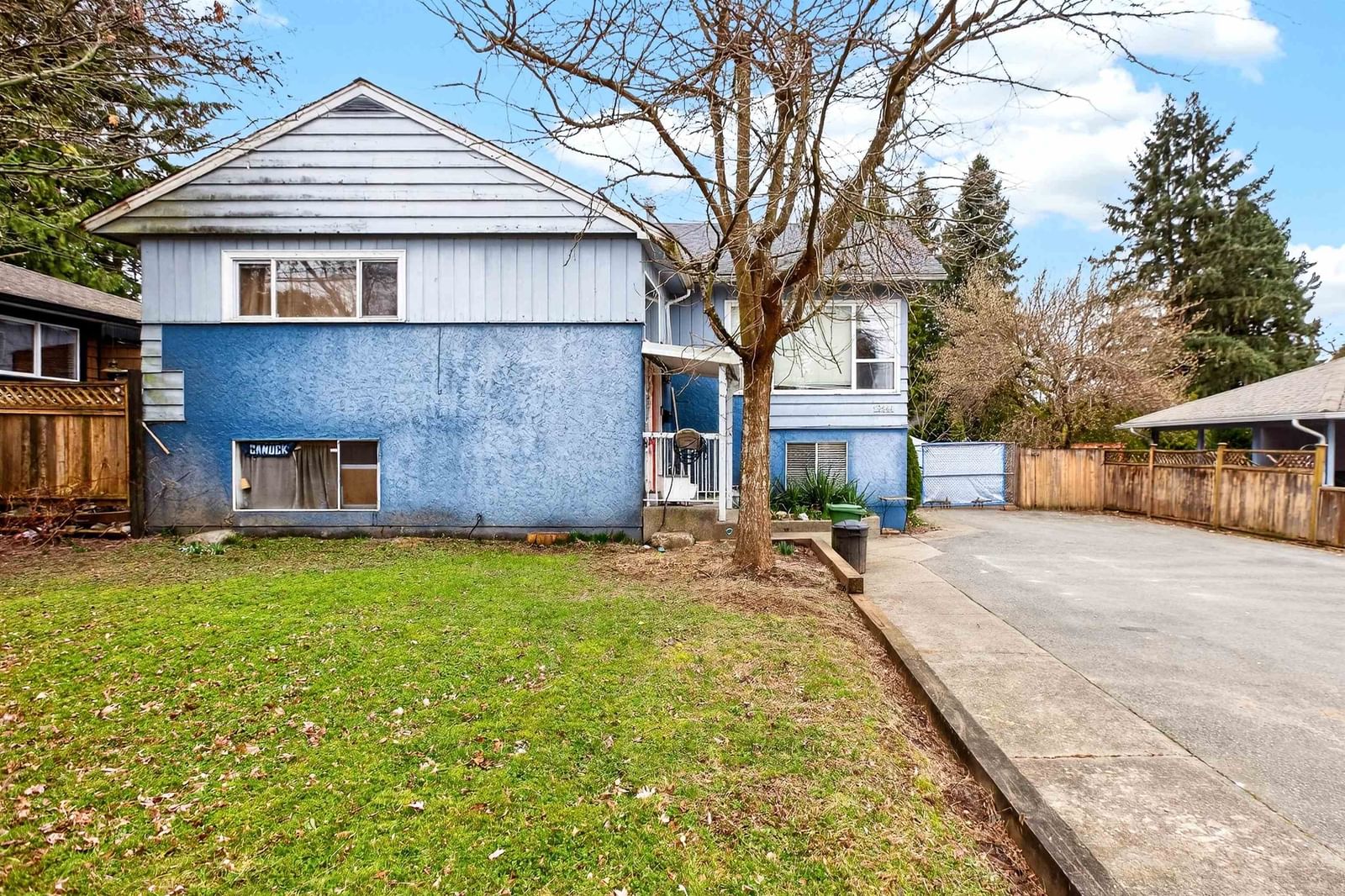 Listing Image 6