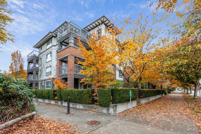 401 - 18755 68 Avenue