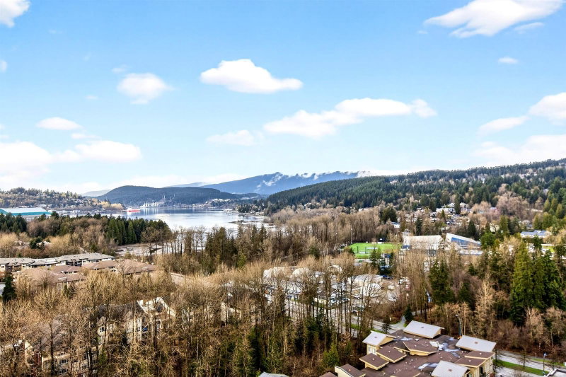 1908 - 400 Capilano Road
