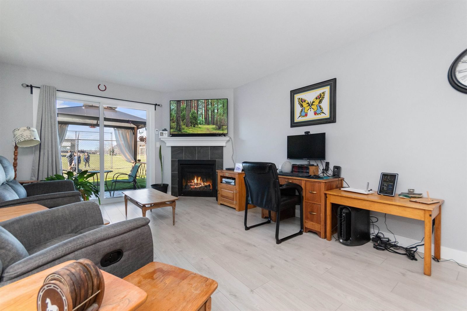 Listing Image 19