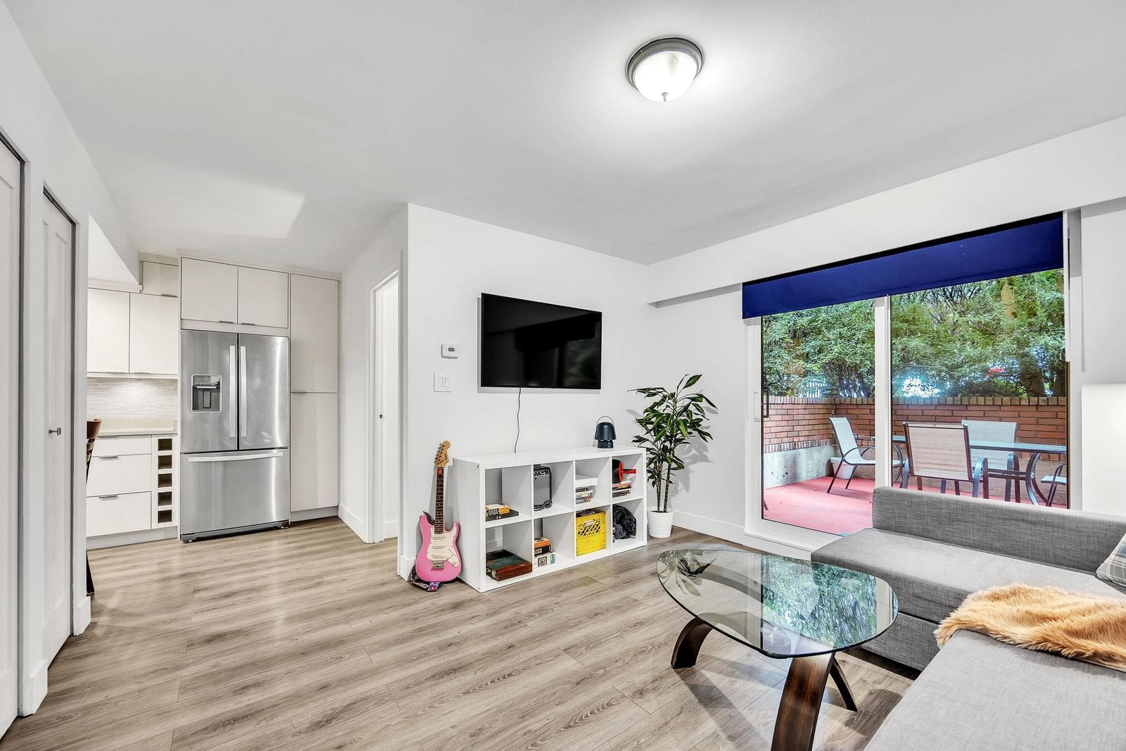 Listing Image 9