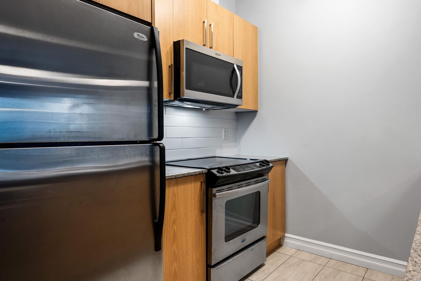 Listing Image 16
