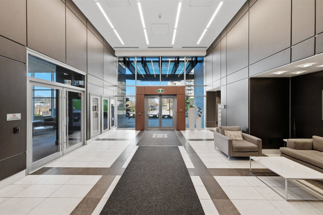 406 - 2388 Madison Avenue