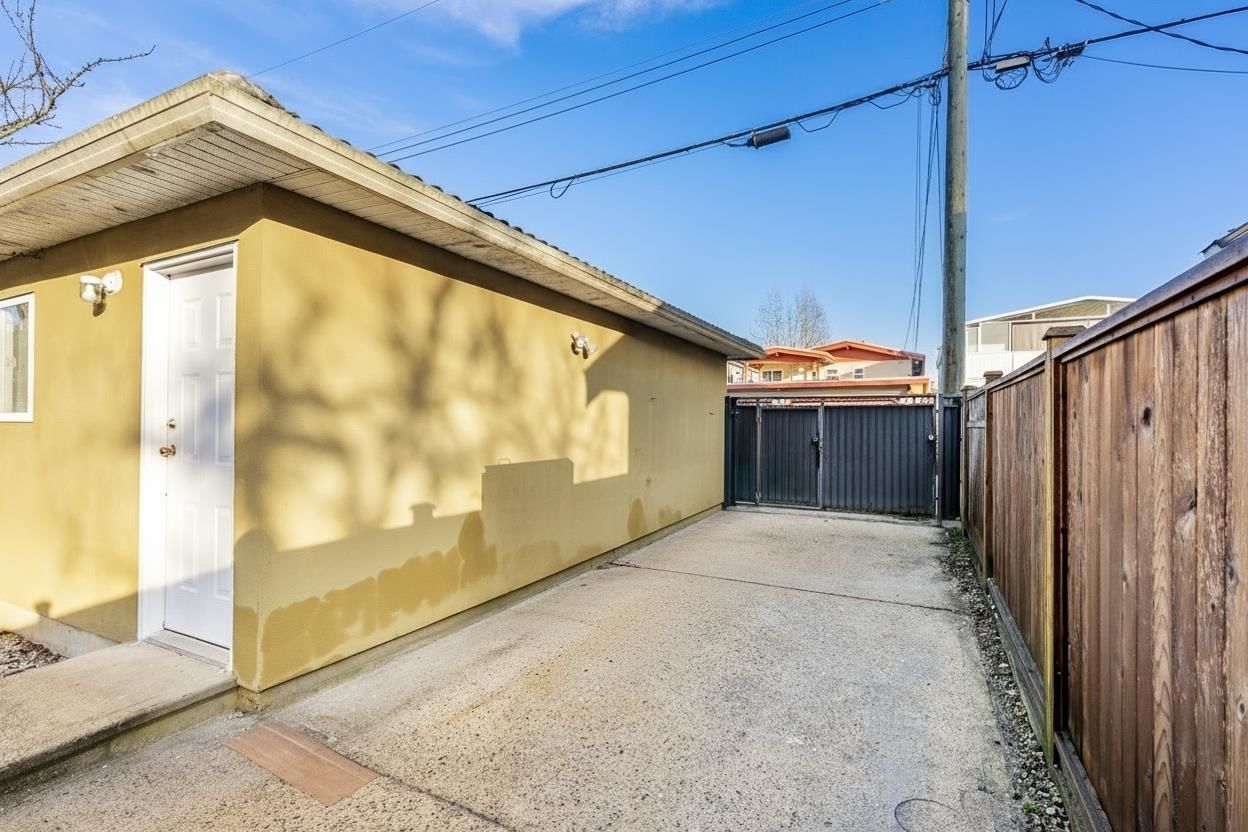 Listing Image 21