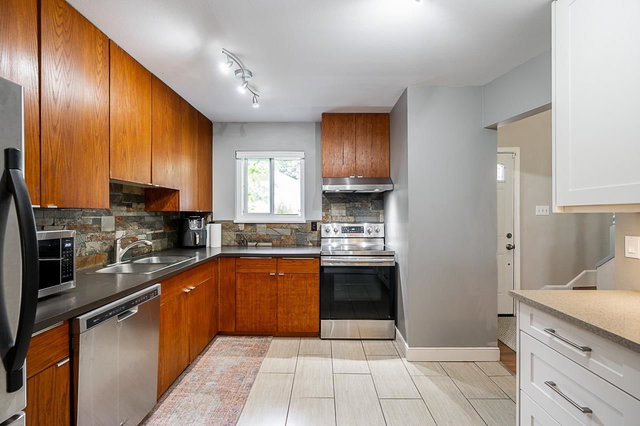 18 - 6613 138 Street