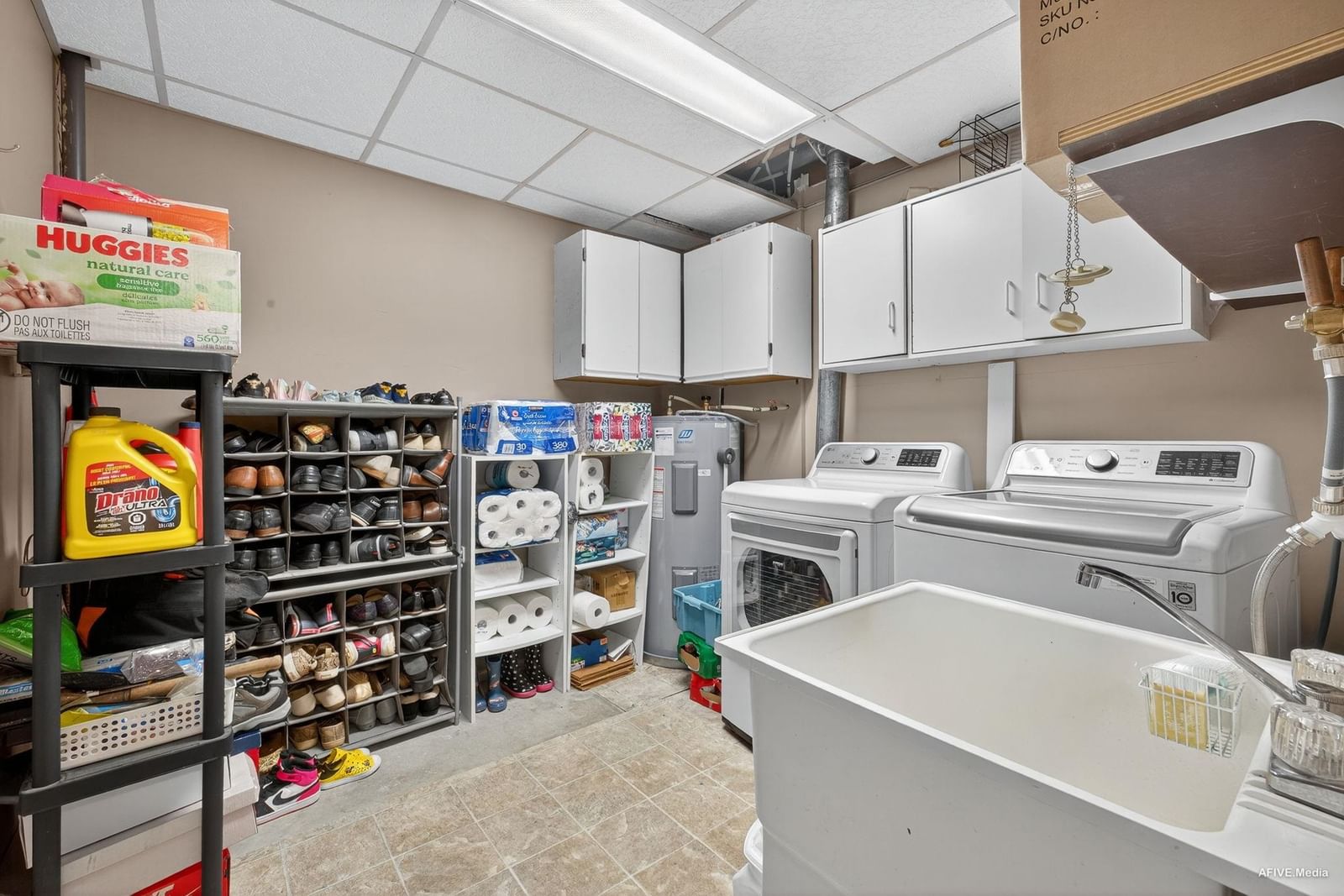 Listing Image 9
