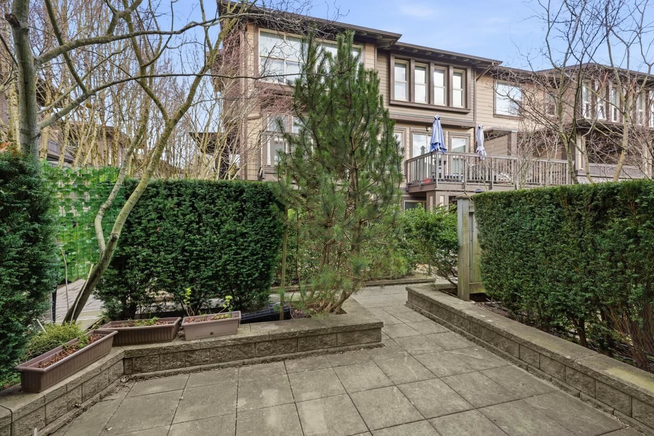 Listing Image 8