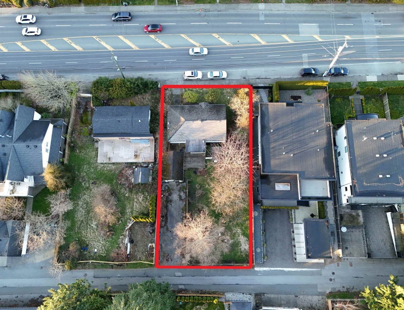 14068 North Bluff Road
