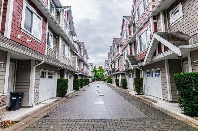 8 - 9780 General Currie Road