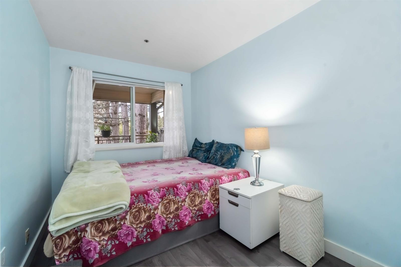 Listing Image 15