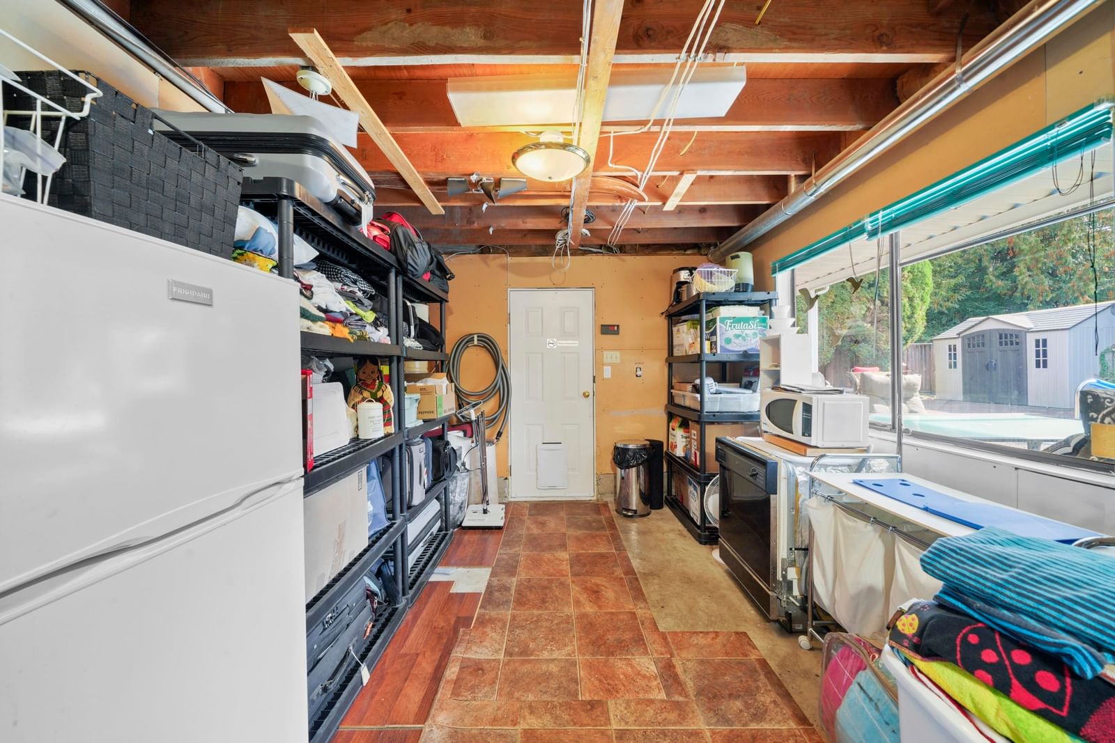 Listing Image 28