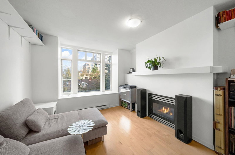 301 - 3727 10 Avenue, Vancouver, V6R 2G5 | Image 3