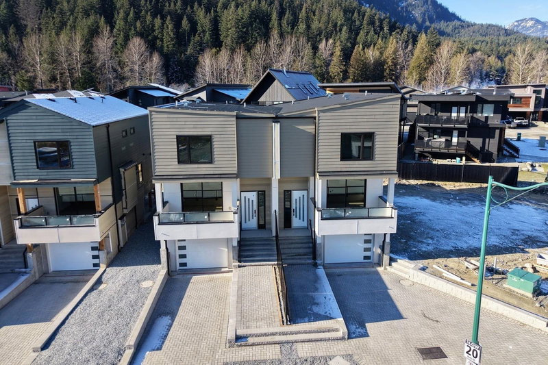 1002 Phare Crescent, Pemberton, British Columbia